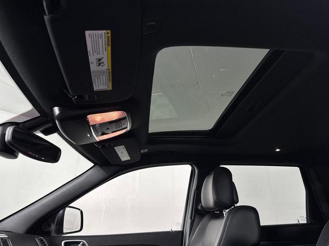 Photo of 2018 Velvet Red Pearlcoat Jeep Grand Cherokee
