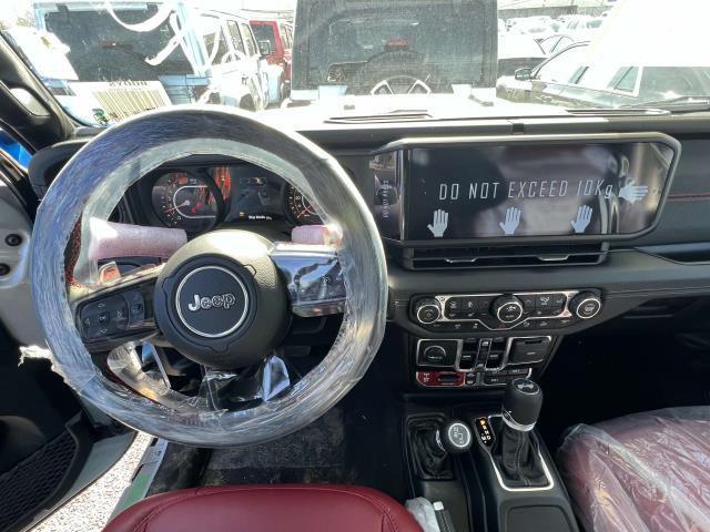 Photo of 2024 Silver Zynith Clearcoat Jeep Wrangler