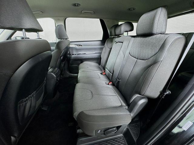 Photo of 2022 Abyss Black Pearl Hyundai PALISADE