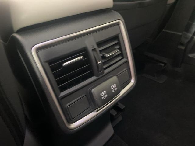Photo of 2024 Crystal White Pearl Subaru Forester