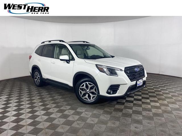Photo of 2024 Crystal White Pearl Subaru Forester