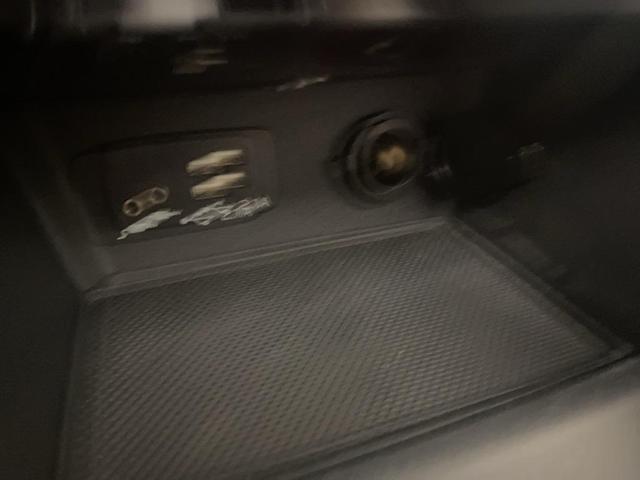 Photo of 2024 Crystal White Pearl Subaru Forester