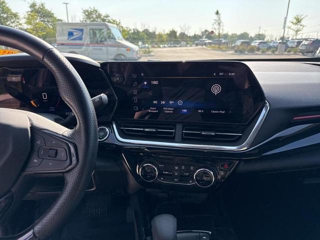 Photo of 2024 Mosaic Black Metallic Chevrolet Trax