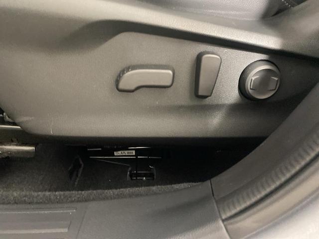 Photo of 2024 Ice Silver Metallic Subaru Forester