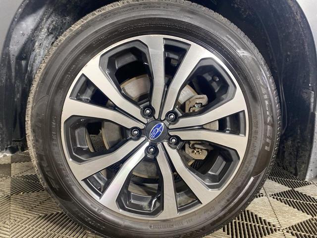 Photo of 2024 Ice Silver Metallic Subaru Forester