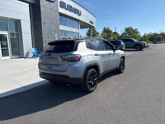 Photo of 2022 Billet Silver Metallic Clearcoat Jeep Compass