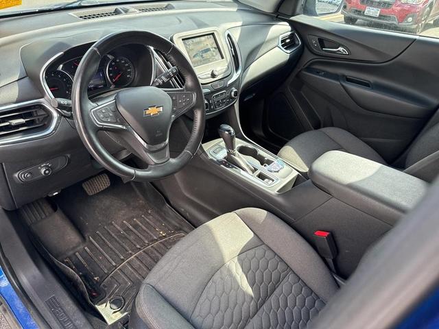 Photo of 2019 Kinetic Blue Chevrolet Equinox