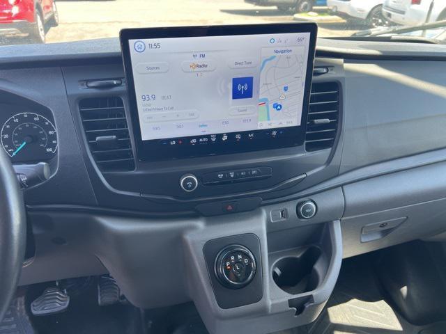 Photo of 2022 Oxford White Ford Transit-350