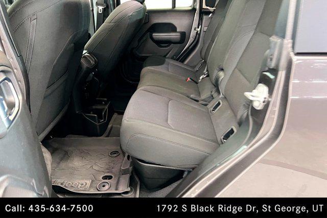 Photo of 2023 Granite Crystal Metallic Clearcoat Jeep Gladiator