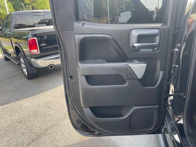 Photo of 2016 Black Chevrolet Silverado 1500