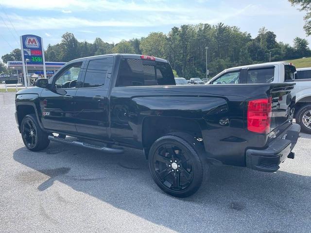 Photo of 2016 Black Chevrolet Silverado 1500