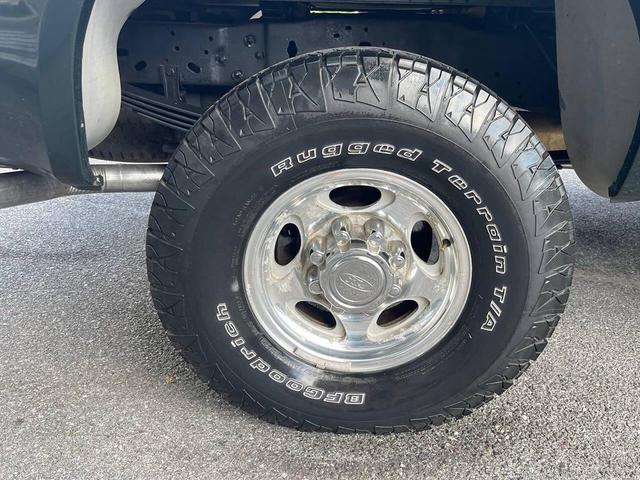 Photo of 2001 Dark Highland Green Clearcoat Metallic Ford F-250