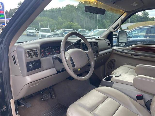 Photo of 2001 Dark Highland Green Clearcoat Metallic Ford F-250