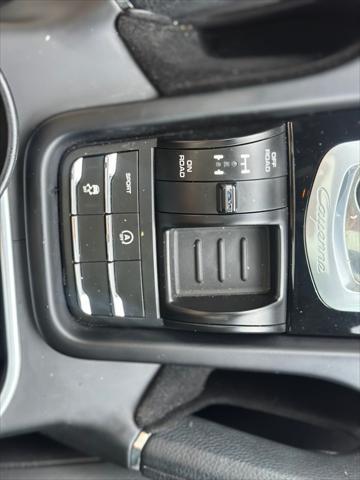 Photo of 2017 Meteor Grey Metallic Porsche Cayenne