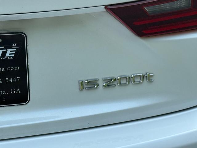 Photo of 2016 WHITE Lexus IS 200t