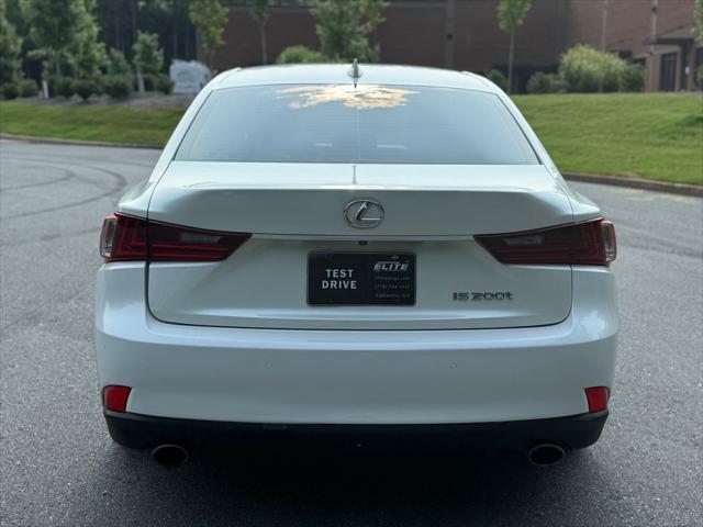 Photo of 2016 WHITE Lexus IS 200t