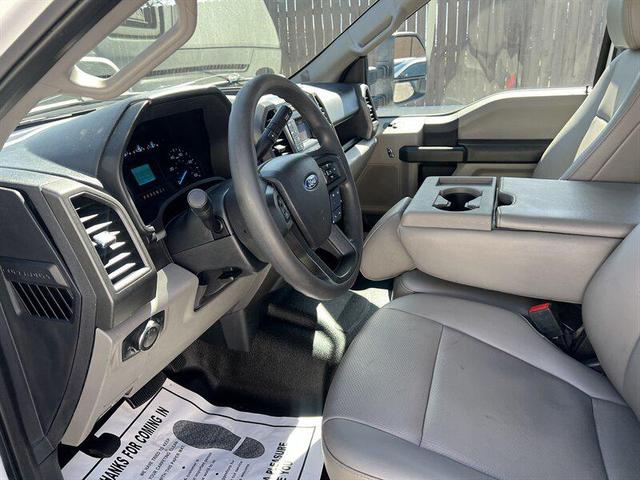 Photo of 2022 Oxford White Ford F-250