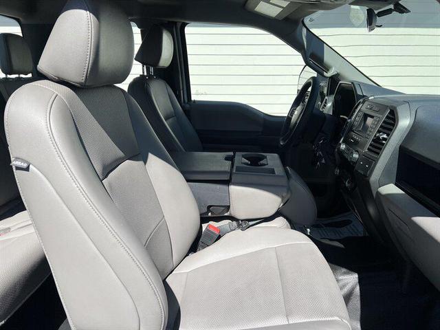 Photo of 2022 Oxford White Ford F-250