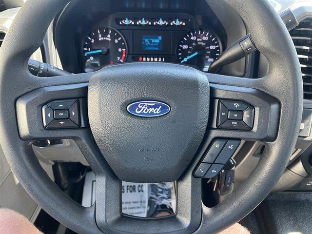 Photo of 2022 Oxford White Ford F-250