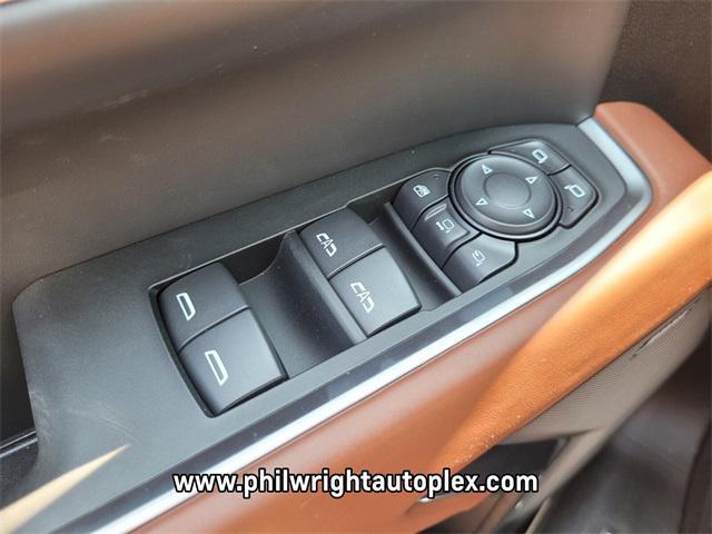 Photo of 2025 Onyx Black GMC Sierra 2500