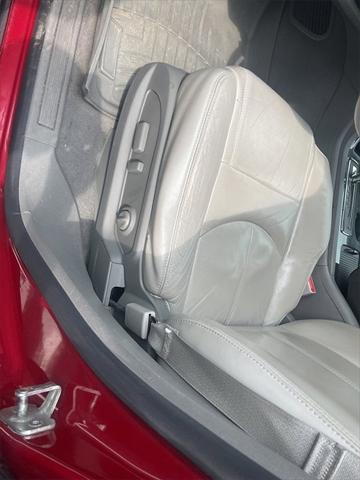 Photo of 2014 Red Chevrolet Traverse