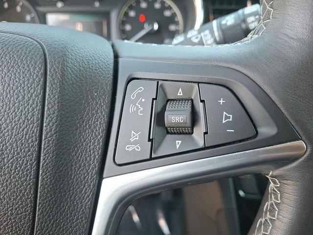 Photo of 2021 Summit White Buick Encore