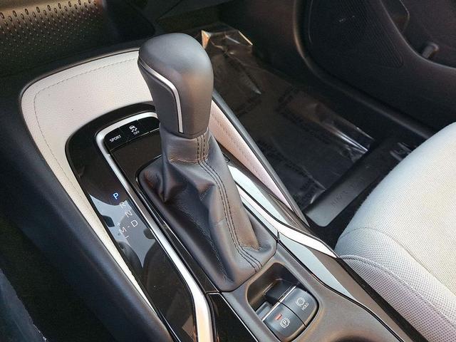 Photo of 2019 White Toyota Corolla