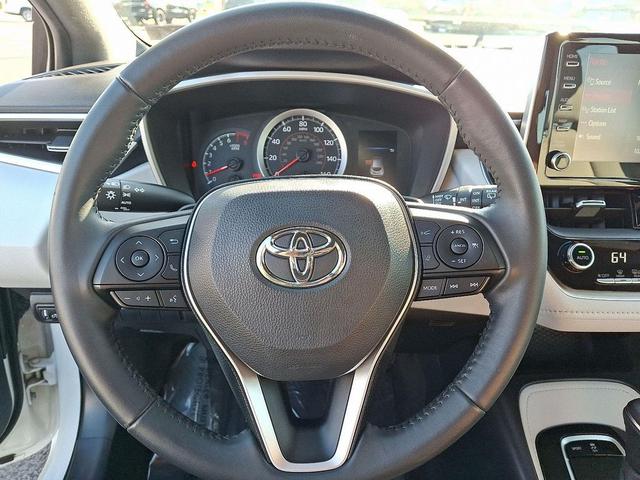 Photo of 2019 White Toyota Corolla