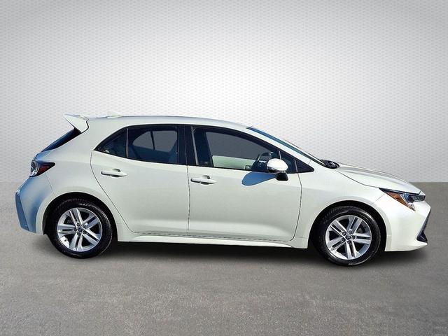 Photo of 2019 White Toyota Corolla