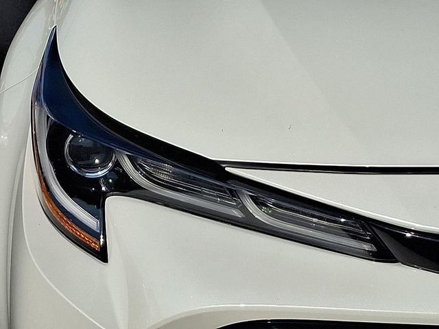 Photo of 2019 White Toyota Corolla