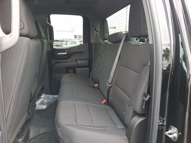 Photo of 2025 Onyx Black GMC Sierra 1500