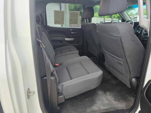 Photo of 2018 White Chevrolet Silverado 1500