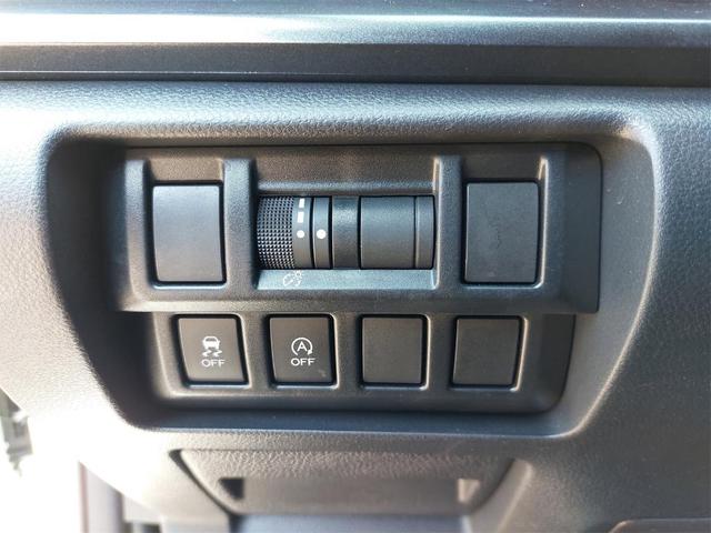 Photo of 2023 Crystal White Pearl Subaru Crosstrek
