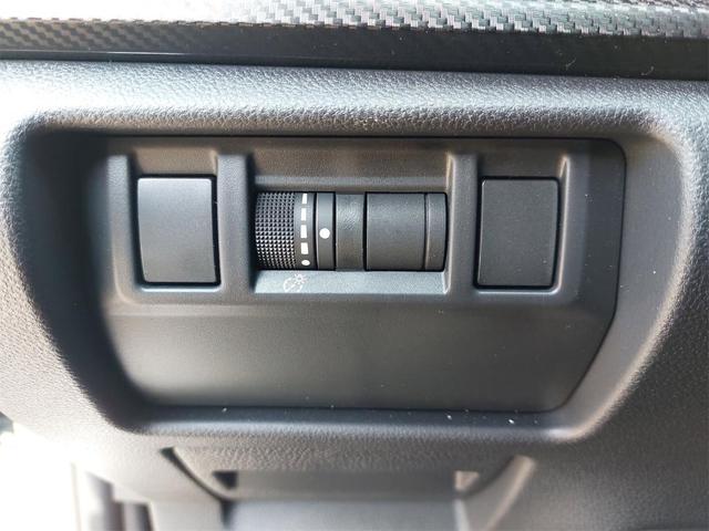 Photo of 2024 Crystal White Pearl Subaru Crosstrek