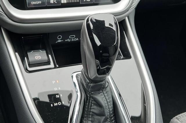 Photo of 2025 Crystal White Pearl Subaru Outback