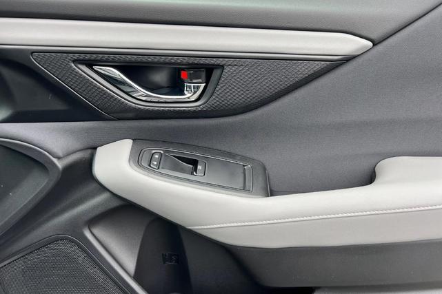 Photo of 2025 Crystal White Pearl Subaru Outback