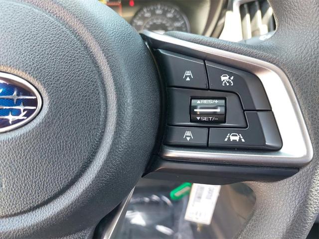 Photo of 2022 Crystal White Pearl Subaru Impreza