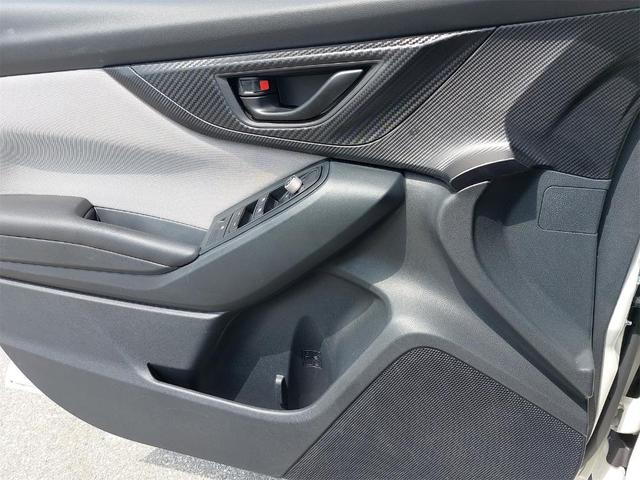Photo of 2023 Crystal White Pearl Subaru Crosstrek