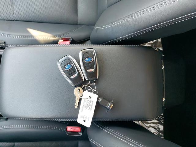 Photo of 2019 Crystal Black Silica Subaru Outback