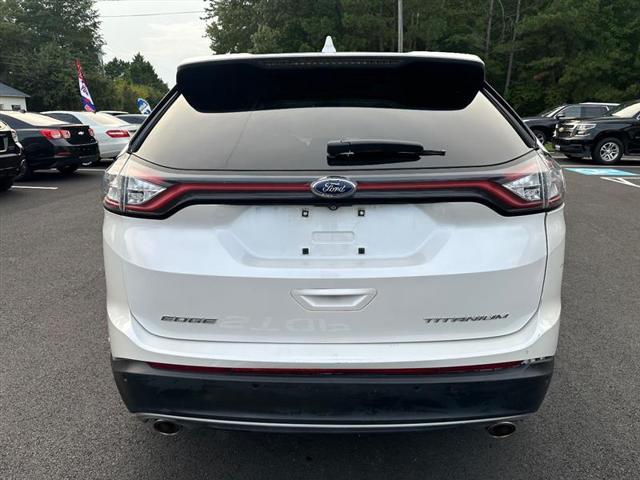 Photo of 2015 White Platinum Metallic Tri-Coat Ford Edge