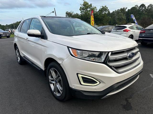 Photo of 2015 White Platinum Metallic Tri-Coat Ford Edge