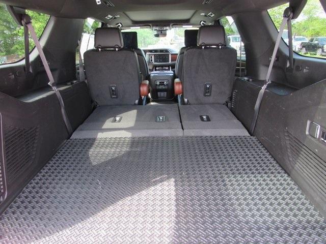 Photo of 2023 White Frost Tri-Coat GMC Yukon XL