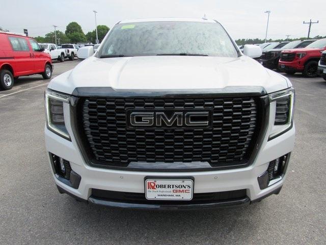 Photo of 2023 White Frost Tri-Coat GMC Yukon XL
