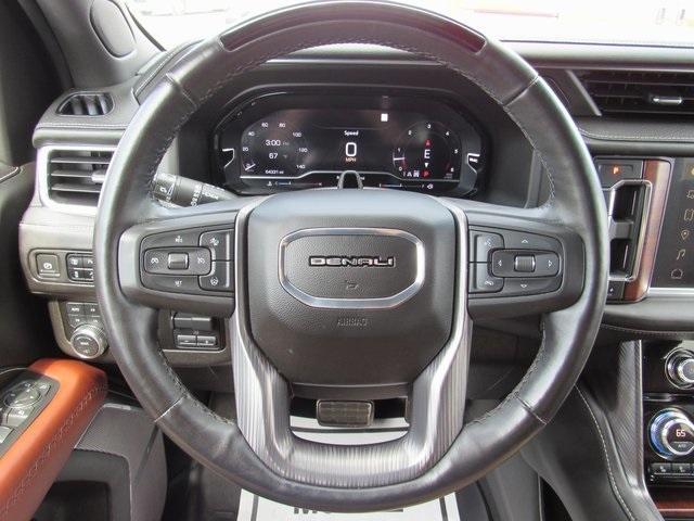 Photo of 2023 White Frost Tri-Coat GMC Yukon XL