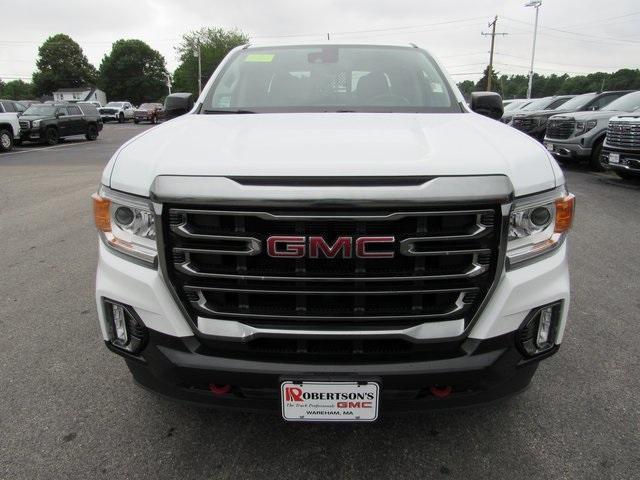 Photo of 2022 White GMC Canyon