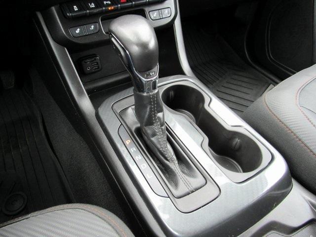 Photo of 2022 White GMC Canyon