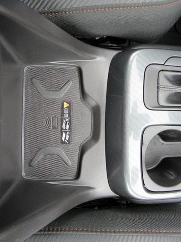 Photo of 2022 White GMC Canyon