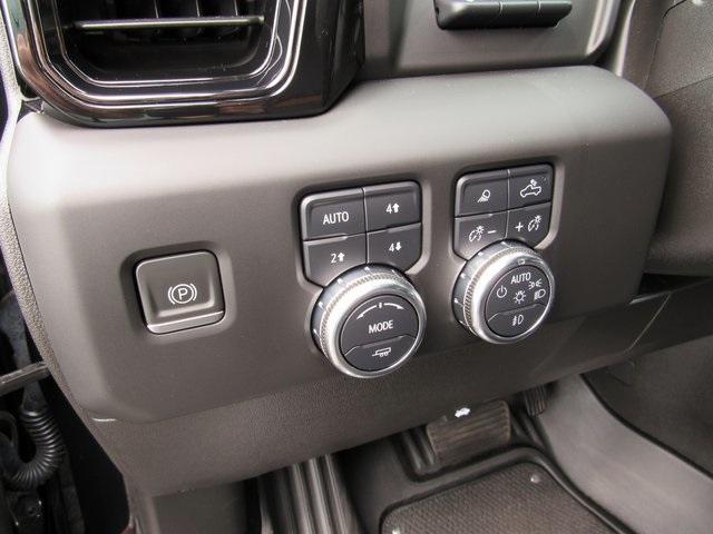 Photo of 2023 Onyx Black GMC Sierra 1500
