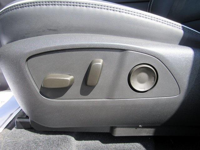 Photo of 2024 Metallic GMC Acadia