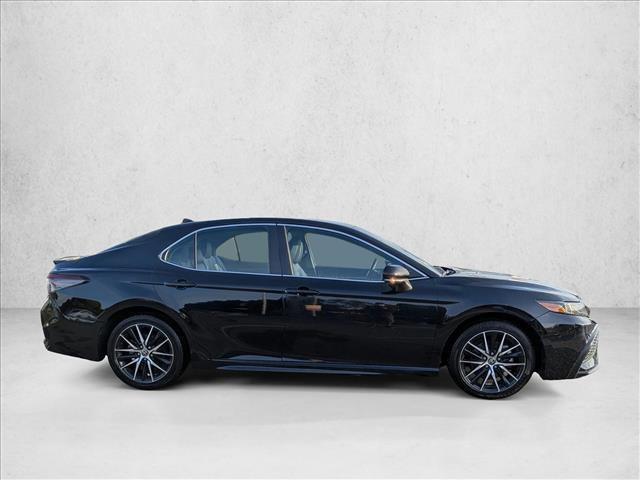 Photo of 2022 Midnight Black Metallic Toyota Camry